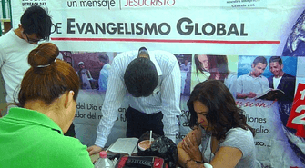 Schwierige Zeiten für Jehovas Zeugen EU Wahrheiten jetzt! Schwierige Zeiten für Jehovas Zeugen: Mexiko will Haus-zu-Haus-Evangelisation verbieten