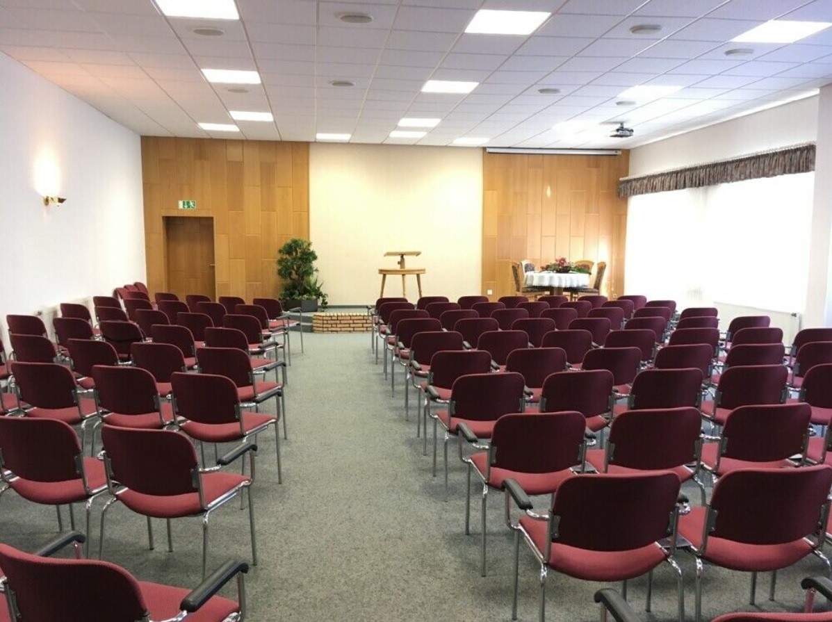Jehovas Zeugen Königreichssaal wird bei Ebay verkauft Saal Verkauf Wahrheiten jetzt! Jehovas Zeugen - Königreichssaal in Marl wird bei eBay für 269.000 Euro verkauft